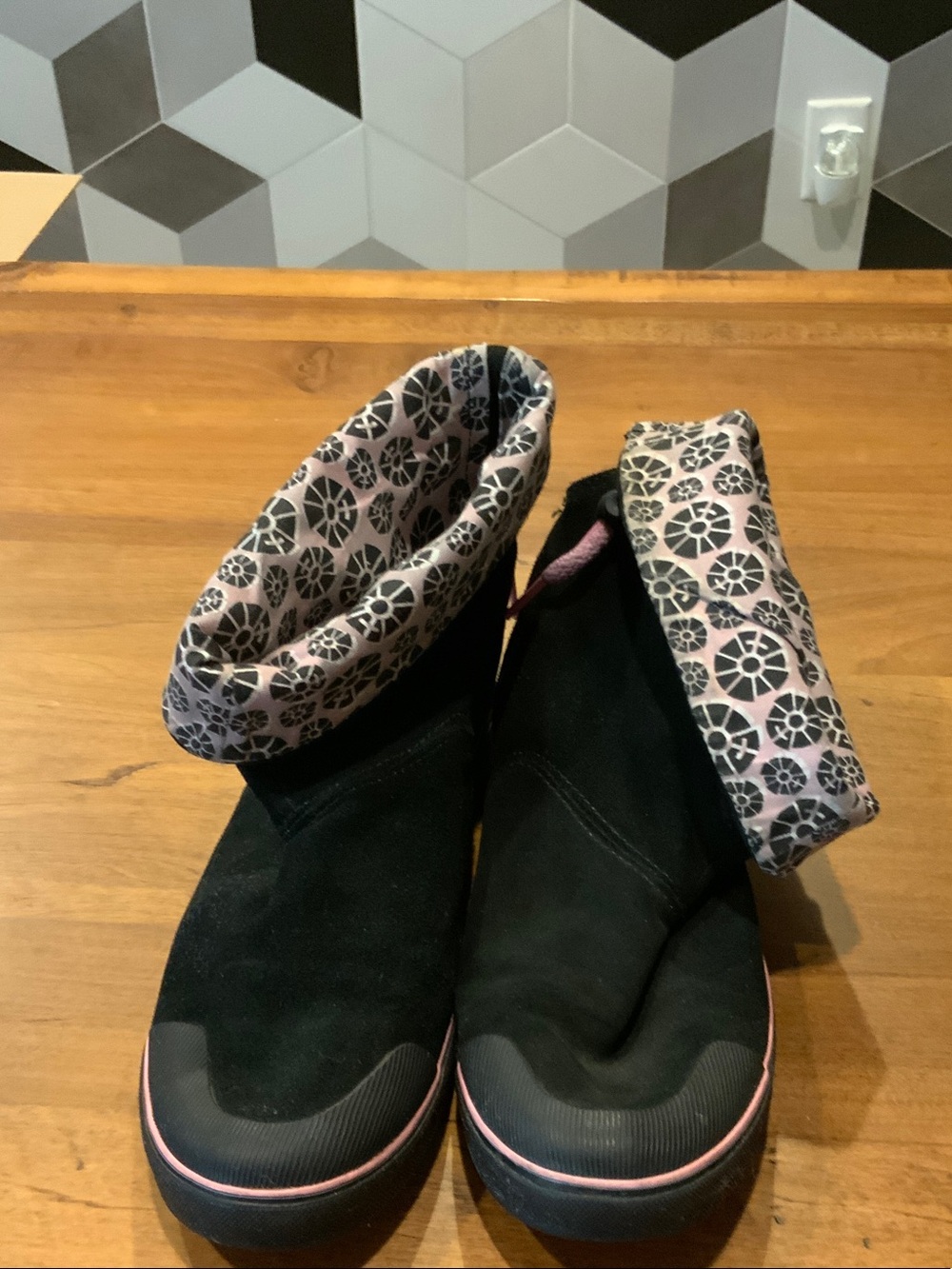 Vans Black Fold-Over Winter Boots with Pink Floral Lining